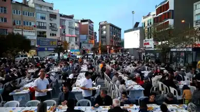 Burhaniye'de Ramazan Yardımları Başladı