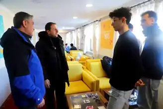Bursa Üniversitelileri Uludağ'da Kayak Öğreniyor