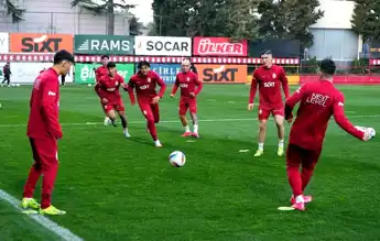 Galatasaray, Konyaspor Maçına Hazır! Ahmet Kutucu İlk Antrenmanda