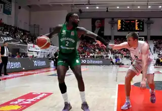 Galatasaray, Michael Young'u Transfer Etti!