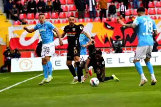 Kayserispor-Trabzonspor: Golsüz İlk 15 Dakika!