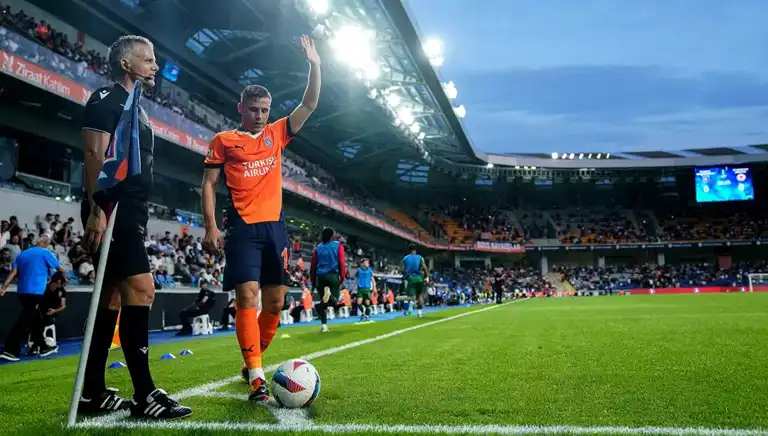 Pelkas, Başakşehir'den Ayrıldı!