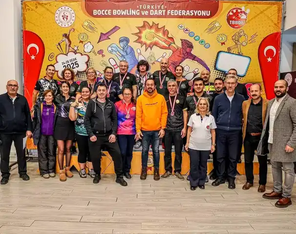 Samsun'da Bowling Şampiyonları Taçlandı