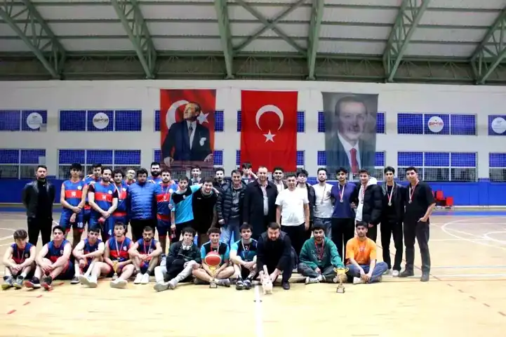Üniversite Yurdu Basketbolda Şampiyon Oldu!