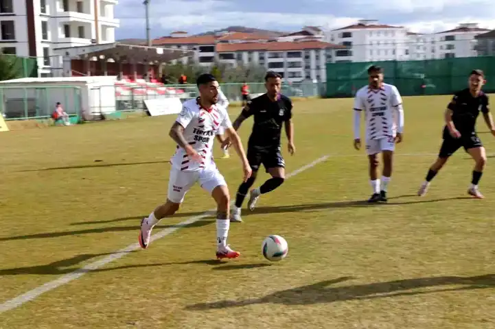 Elazığ FK, Artvin Hopaspor'a Ev Sahipliğinde Yenildi
