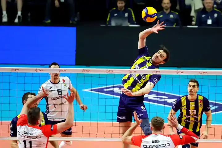 Fenerbahçe, CEV Cup'ta Polonya'ya 3-1 Mağlup Oldu