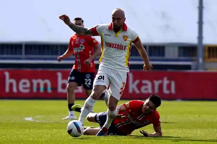 Göztepe, Kasımpaşa'yı 5-0'la Geçti! Çeyrek Finalde