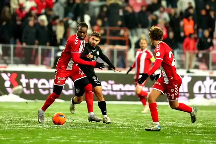 Samsunspor, Rizespor'a Şok Yenilgi Yedi!