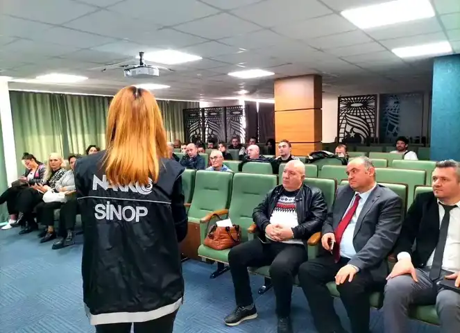 Sinop'ta Antrenörlere Bağımlılıkla Mücadele Semineri