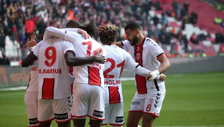Süper Lig'de Evinde Net Galibiyet: 4-0!