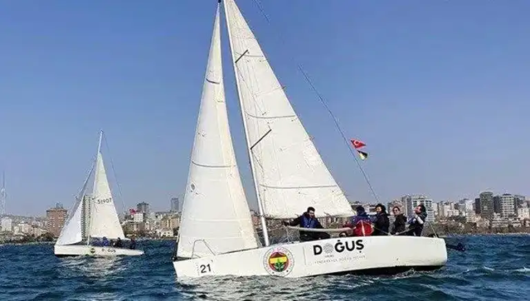 İstanbul'da Yelken Şöleni: Audi Wing Foil World Cup